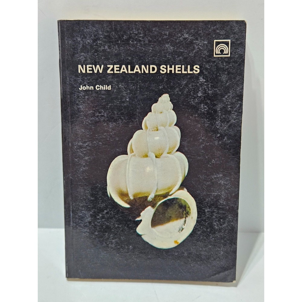 New Zealand Shells - John Child - 1974 Fontana Periwinkle